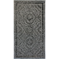 Circular Black Gray Rug