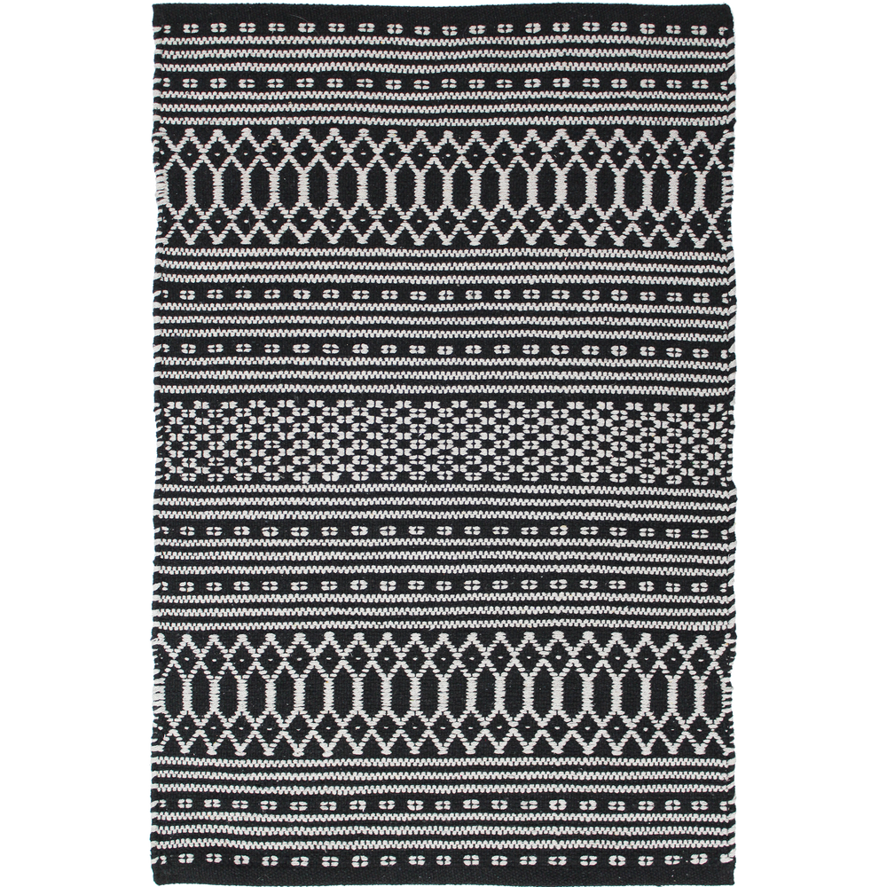 Grand Black Rug