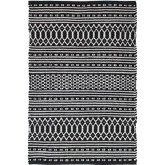 Grand Black Rug